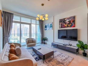 Emaar Beachfront - Exquisite 2 Bedroom private beach with Skyline View By VIP Castles